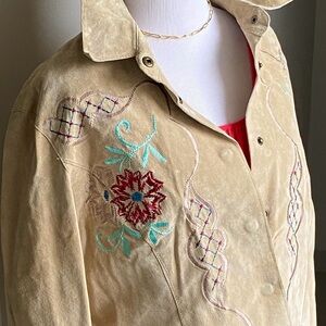 XOXO LEATHER JACKET! Beautiful Embroidery! Tan Suede…RARE! VTG Y2K! Large